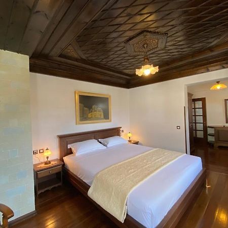 Boutique Hotel Muzaka Берат Экстерьер фото