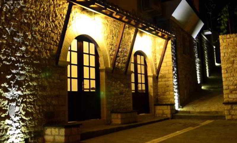 Boutique Hotel Muzaka Берат Экстерьер фото
