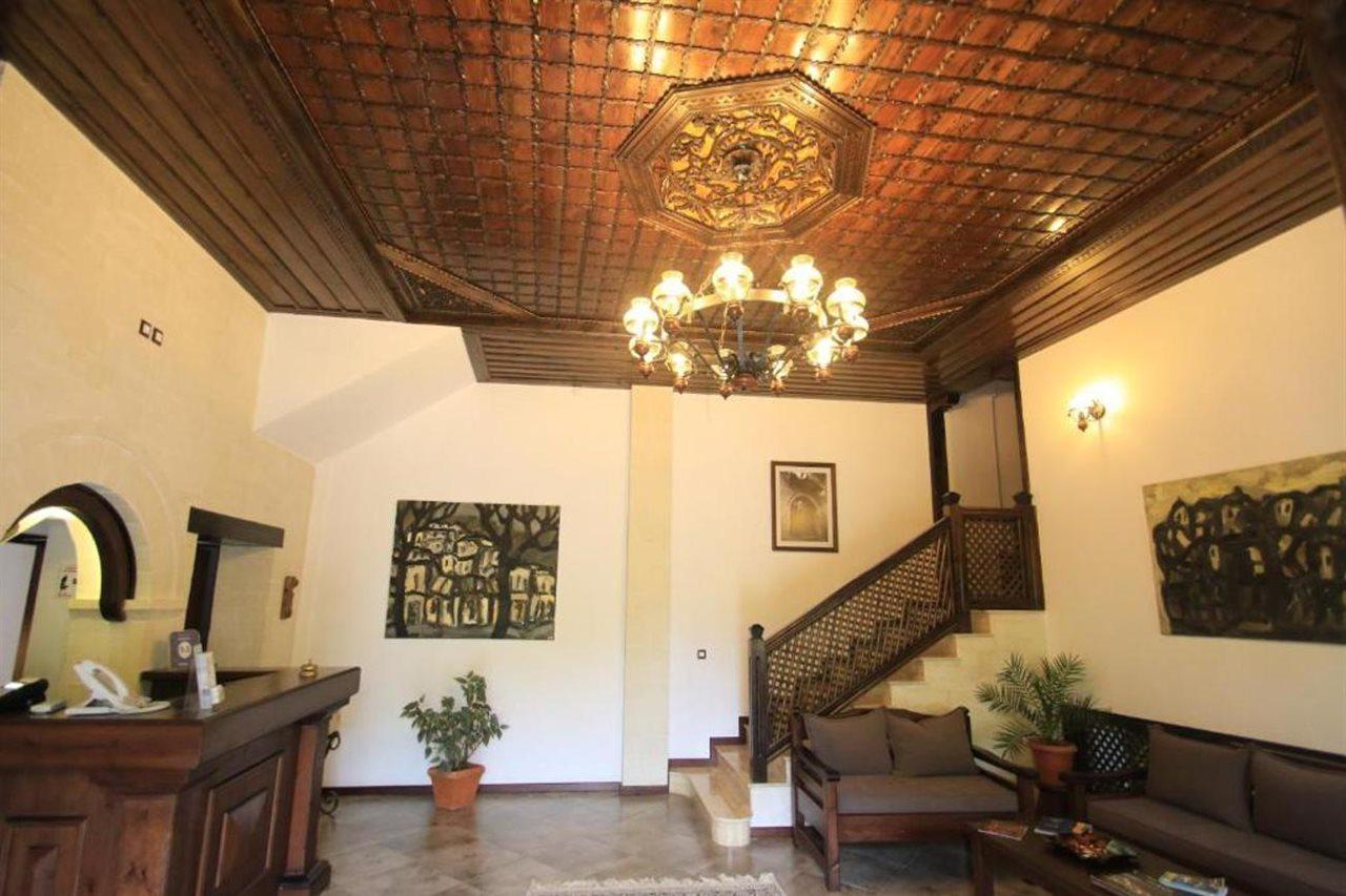 Boutique Hotel Muzaka Берат Экстерьер фото