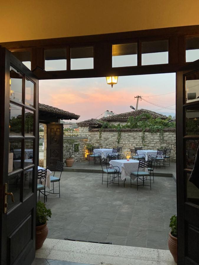 Boutique Hotel Muzaka Берат Экстерьер фото