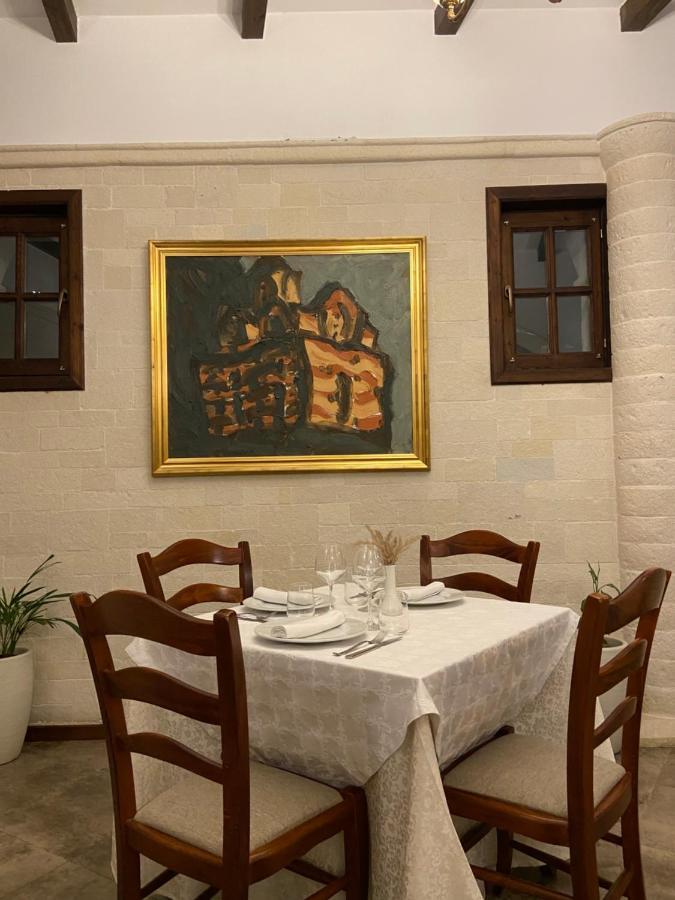 Boutique Hotel Muzaka Берат Экстерьер фото