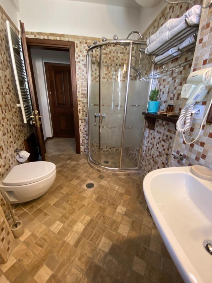 Boutique Hotel Muzaka Берат Экстерьер фото