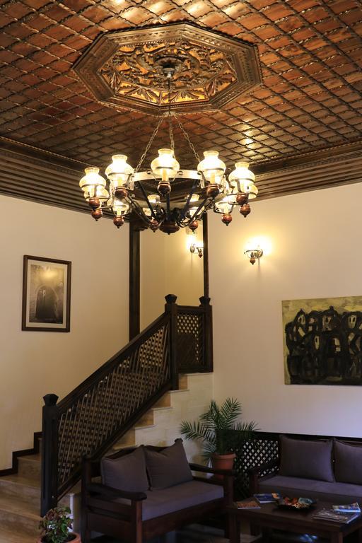 Boutique Hotel Muzaka Берат Экстерьер фото