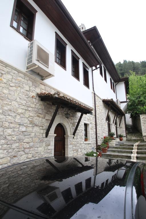 Boutique Hotel Muzaka Берат Экстерьер фото